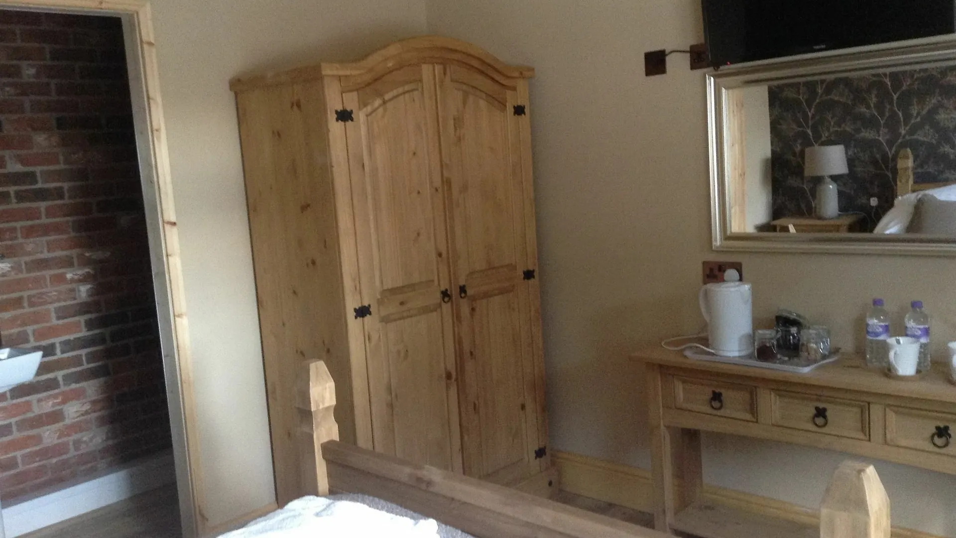 Roos Rooms Kingston upon Hull 3*,  Reino Unido