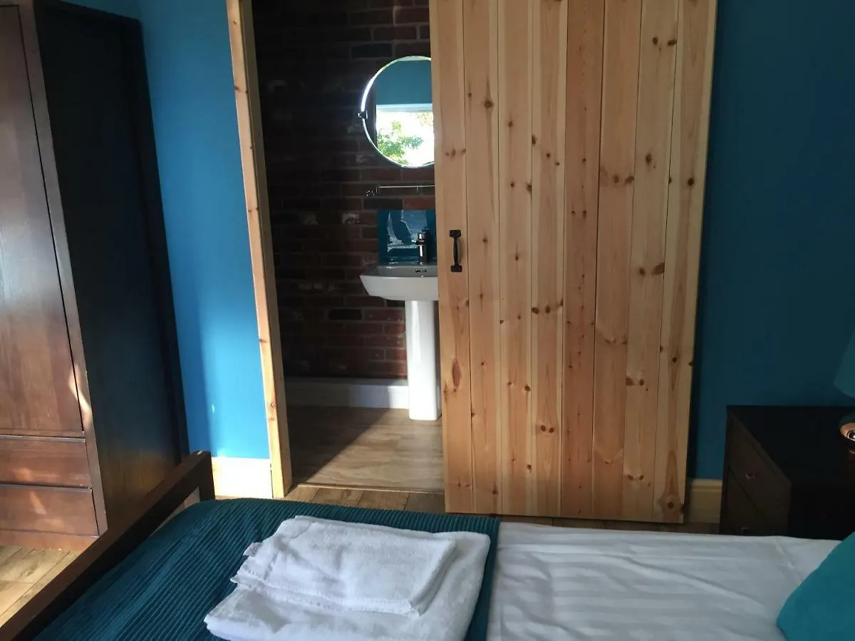 Roos Rooms Kingston upon Hull
